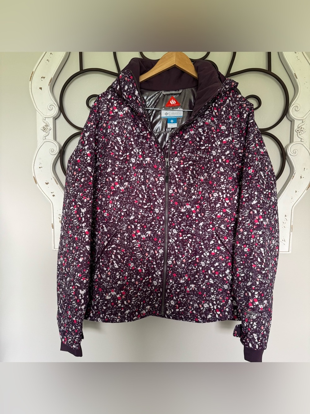 COLUMBIA Size XL Women’s Winter Coat - Like New